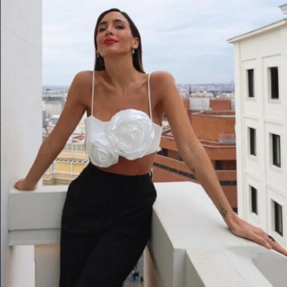NWT Zara Satin Floral Applique Crop Top Bloggers favorite Size S